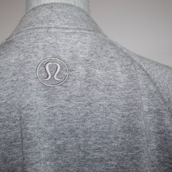 NWT Lululemon Scuba Oversized Varsity Jacket Plush HMDG Gray Snap Front M/L - Picture 8 of 9